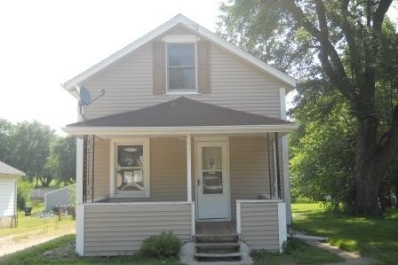 2331 Fruitland Blvd, Cedar Rapids, IA 52404