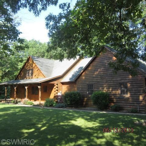 15802 Farmstead Ln, Three Rivers, MI 49093