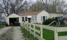 1211 S 13th St Pekin, IL 61554