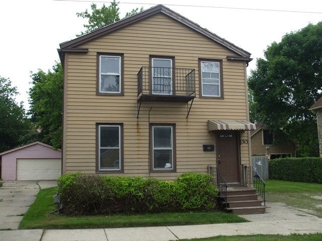 1313 Erie St, Racine, WI 53402