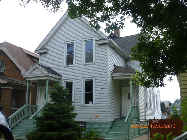 2148 S 20th St, Milwaukee, WI 53215