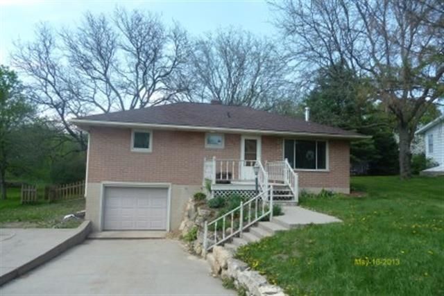 1424 Madison St, Black Earth, WI 53515