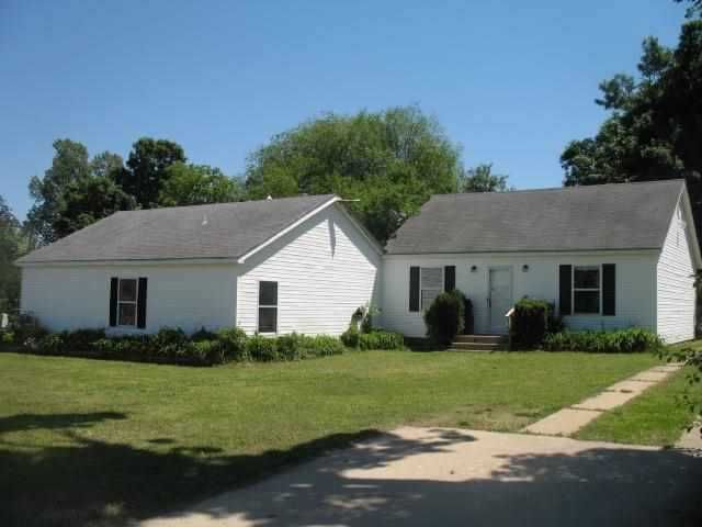 116 E 10th St, Mountain Home, AR 72653