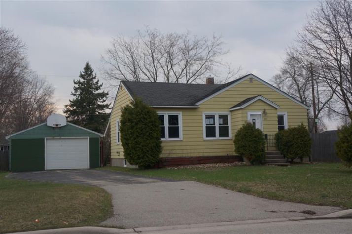 711 Coolidge Street, Marinette, WI 54143