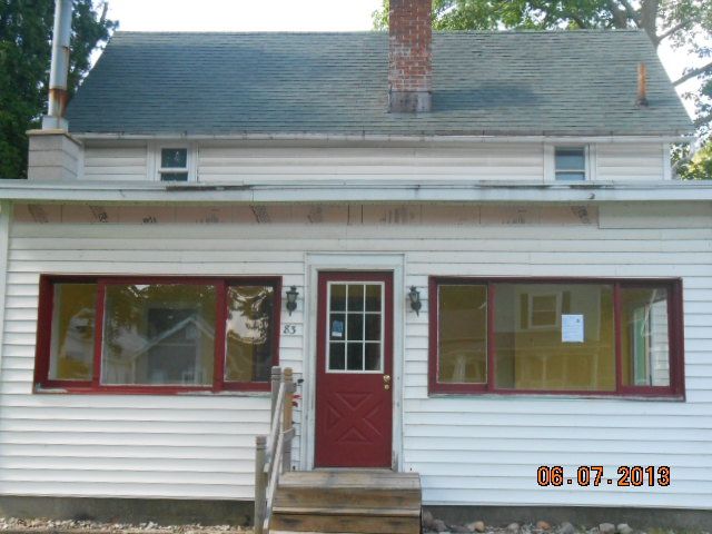 83 Main St, Saranac, MI 48881