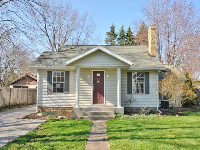 458 Paw Paw Avenue, Watervliet, MI 49098