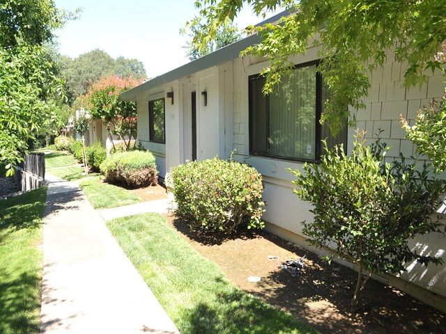 5313 Winfield Way Unit 4, Sacramento, CA 95841