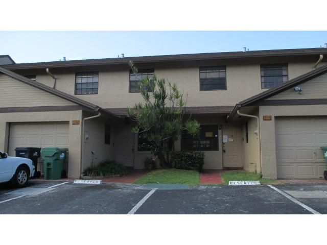 1087 NE 210 TE # 1087, Miami, FL 33179