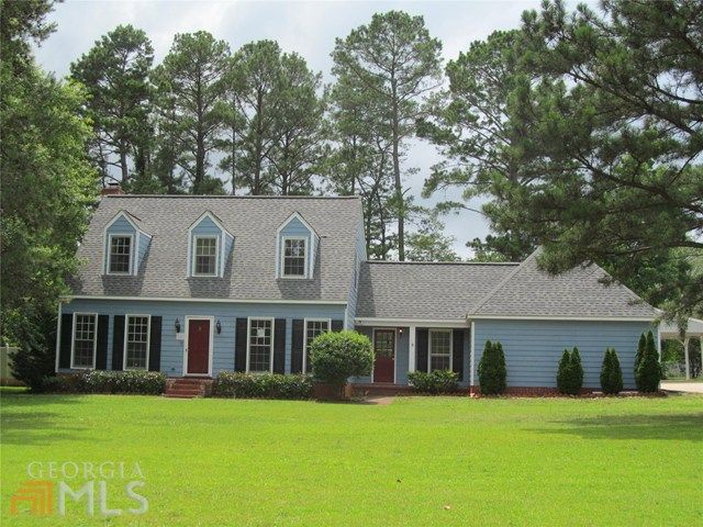 207 Woodfield Cir, Lagrange, GA 30240