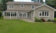 808 Laguna Dr Mchenry, IL 60051