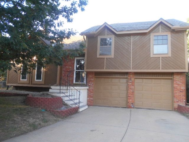 14700 W 149th Ct, Olathe, KS 66062