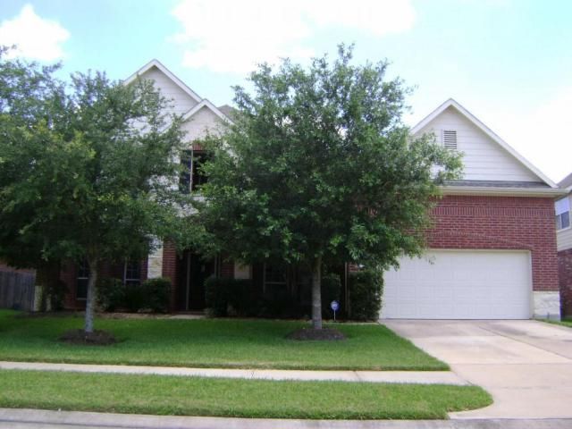 12215 Mossy Trail Court, Pearland, TX 77584