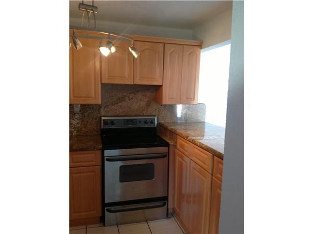 4670 W 13 LN # 402, Hialeah, FL 33012