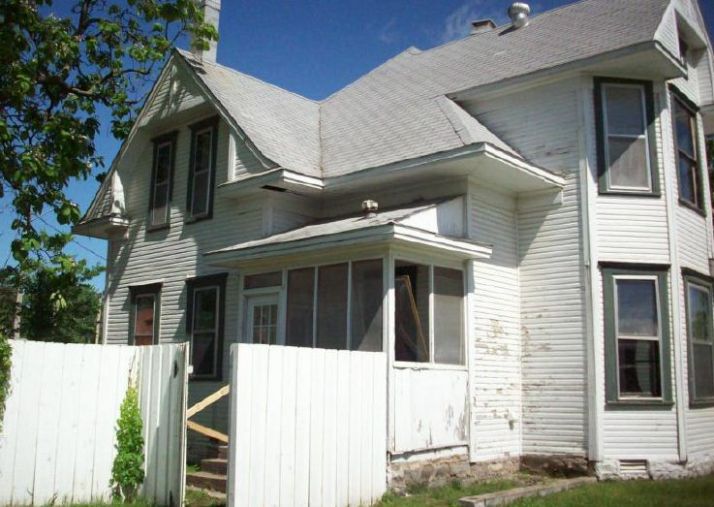 720 E Delaware St, Siloam Springs, AR 72761