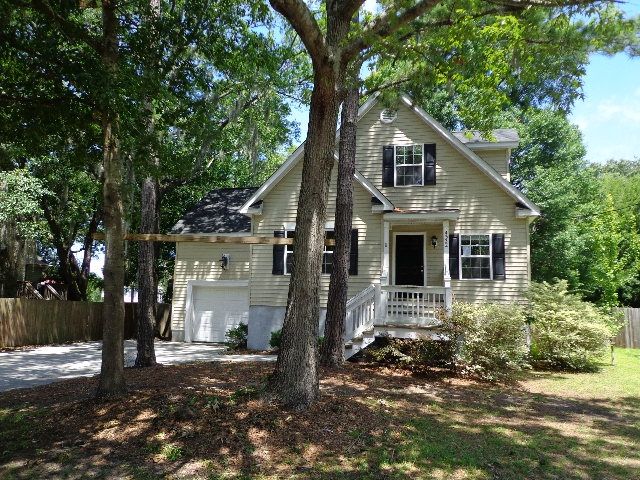 4532 Paramount Dr, North Charleston, SC 29405