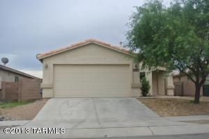 10526 E Dusky Willow Dr, Tucson, AZ 85747