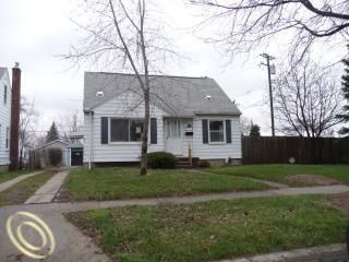 14807 Agnes Ave, Eastpointe, MI 48021