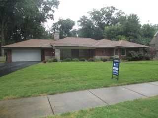23 Oak Knoll Pl, Belleville, IL 62223
