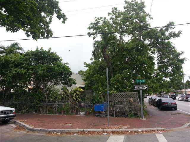 1500 SW 6 ST, Miami, FL 33135