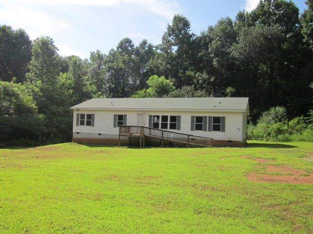 3037 Law Road, Maysville, GA 30558