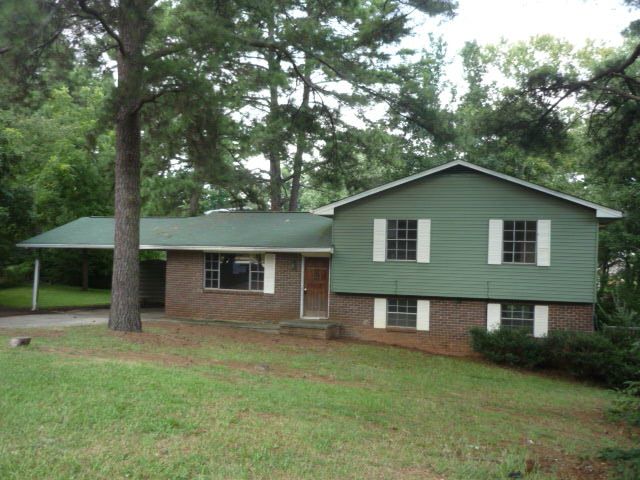 8000 Hampton Ct, Jonesboro, GA 30238