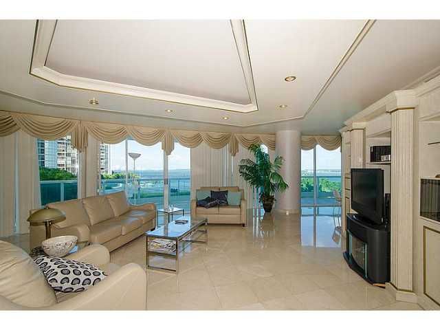 2127 BRICKELL AV # 601, Miami, FL 33129