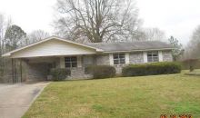 2704 Hixon Dr Pine Bluff, AR 71603