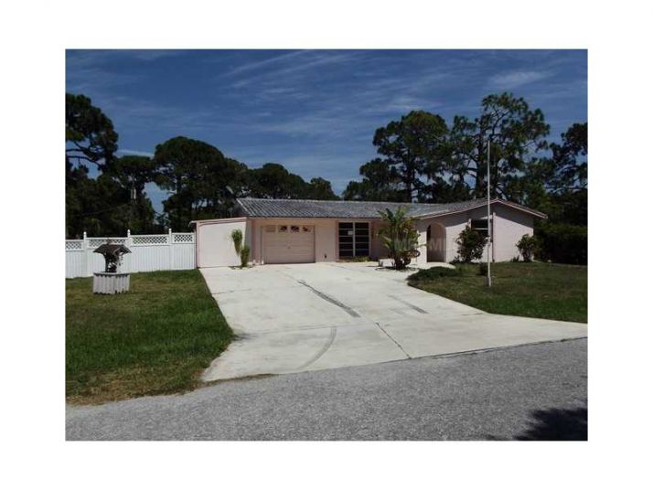 5407 Grinnell Rd, Venice, FL 34293