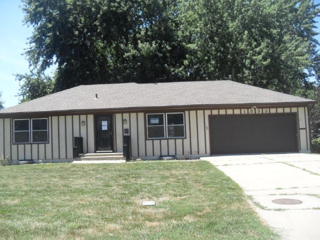 1533 SW Mcalister Ave, Topeka, KS 66604