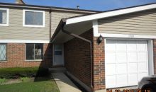 1989 N Williamsburg Dr Palatine, IL 60074