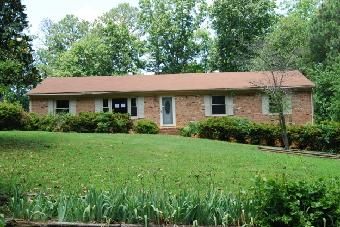11300 Mendota Rd, Chesterfield, VA 23838
