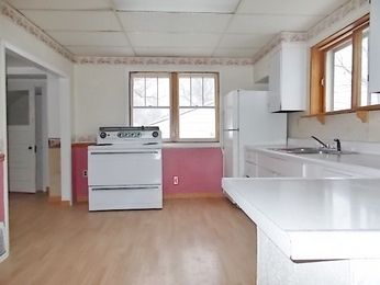 409 Marshall St, Essexville, MI 48732