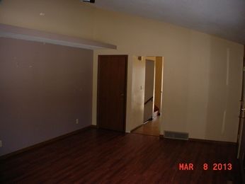 225 W Birchview Dr, Sanford, MI 48657