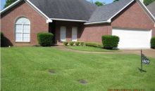 1807 Lake Trace Dr Jackson, MS 39211