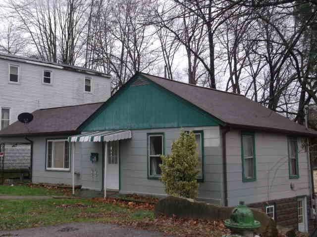 1250 Upper Unio, Huntington, WV 25705