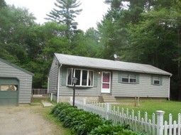 696 Reservoir Rd, Pascoag, RI 02859