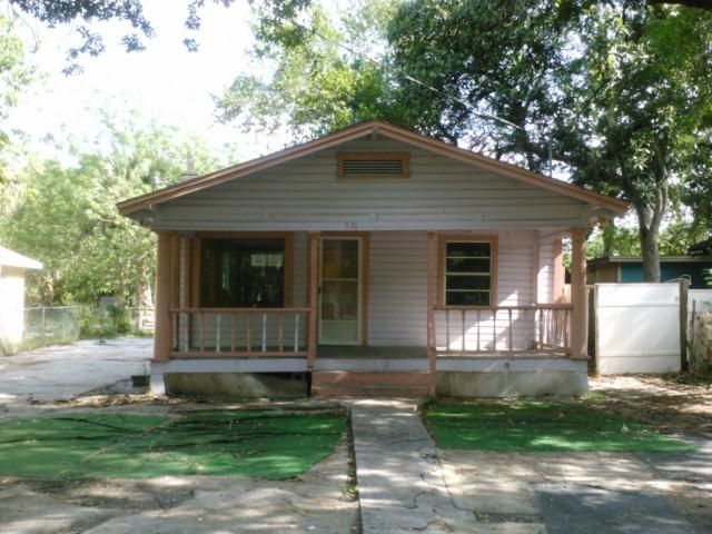 918 Annie St, Tampa, FL 33612