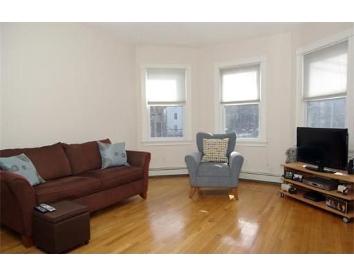 20 Merriam St. #2, Jamaica Plain, MA 02130