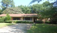 104 Lori Ln Selma, AL 36701