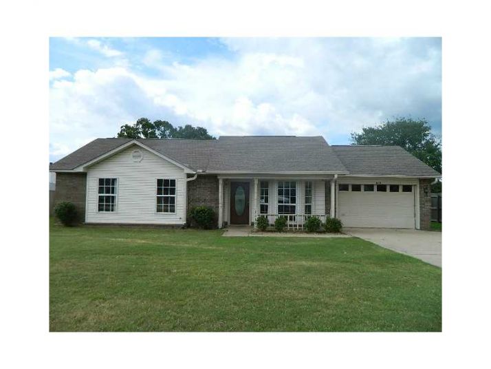 1810 Cherrybark Dr, Greenwood, AR 72936