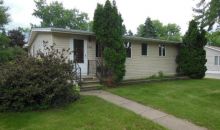 6748 5th St N Saint Paul, MN 55128