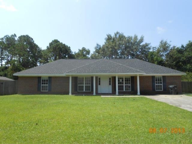 2301 Lewis Gate Drive, Gautier, MS 39553