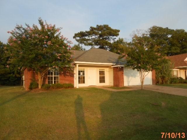 414 Willow Bay Dr, Byram, MS 39272