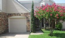 203 Cimarron Trl #2 Irving, TX 75063