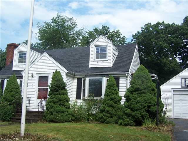 80 Ridgefield St, Meriden, CT 06450