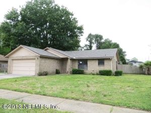 13266 Moby Dick Dr W, Jacksonville, FL 32218