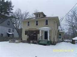 90 Moore Ave, Worcester, MA 01602