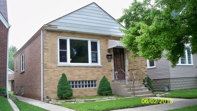 2730 Harvey Ave, Berwyn, IL 60402