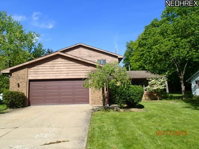5376 Fairtree Rd, Bedford, OH 44146