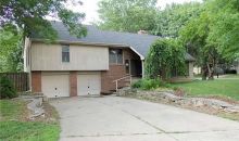 Nw Briarwood Dr Blue Springs, MO 64015